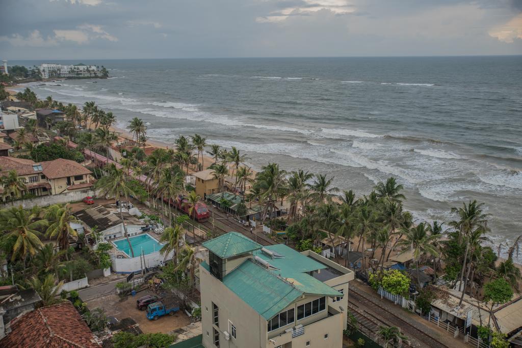 Cozy Sea View Luxury Apartment, Fully Furnished, 2 Bedrooms, 2 Bathrooms Dehiwala-Mount Lavinia Bagian luar foto