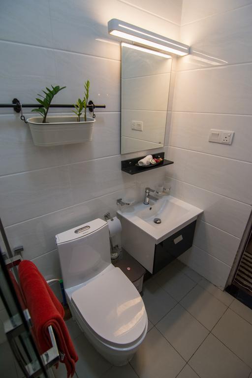 Cozy Sea View Luxury Apartment, Fully Furnished, 2 Bedrooms, 2 Bathrooms Dehiwala-Mount Lavinia Bagian luar foto