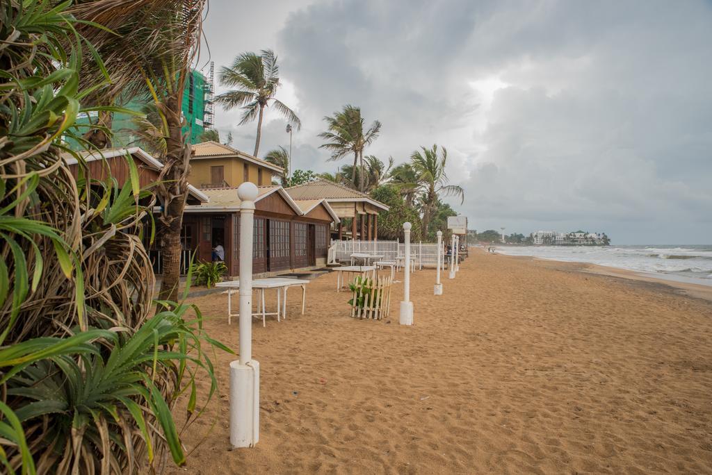 Cozy Sea View Luxury Apartment, Fully Furnished, 2 Bedrooms, 2 Bathrooms Dehiwala-Mount Lavinia Bagian luar foto