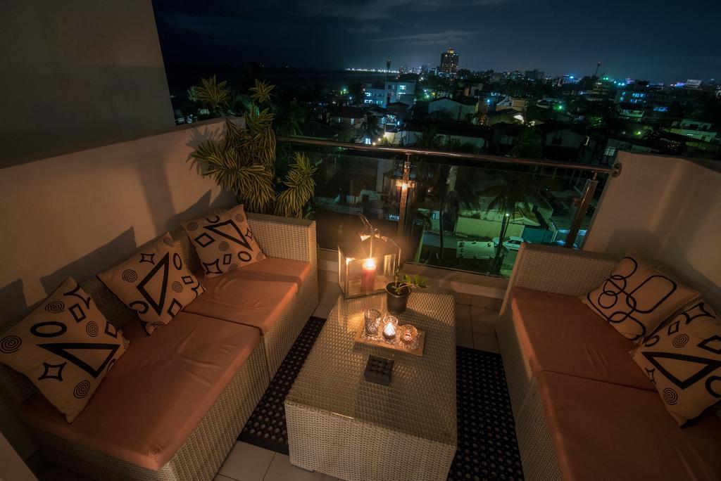 Cozy Sea View Luxury Apartment, Fully Furnished, 2 Bedrooms, 2 Bathrooms Dehiwala-Mount Lavinia Bagian luar foto