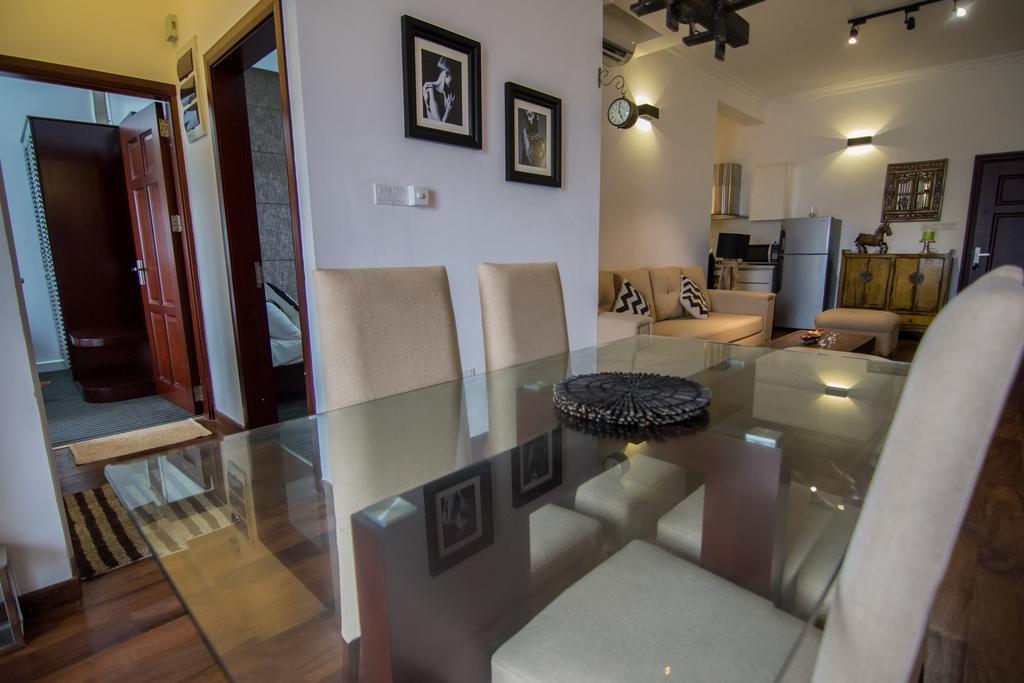 Cozy Sea View Luxury Apartment, Fully Furnished, 2 Bedrooms, 2 Bathrooms Dehiwala-Mount Lavinia Bagian luar foto