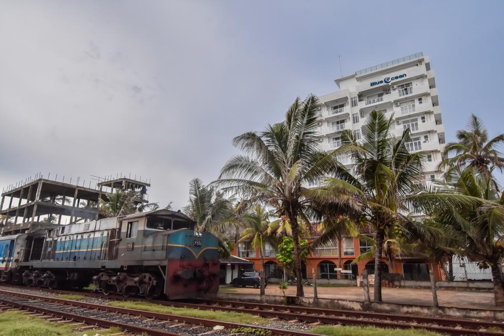 Cozy Sea View Luxury Apartment, Fully Furnished, 2 Bedrooms, 2 Bathrooms Dehiwala-Mount Lavinia Bagian luar foto